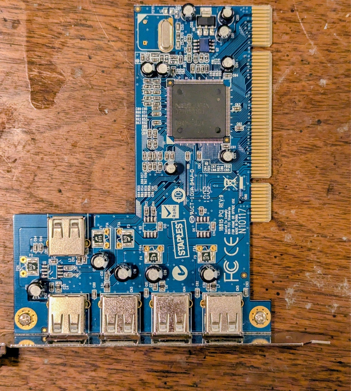 Belkin Hi-Speed USB 2.0 5-Port PCI-Karte 480 Mbit/s - 4 externe & 1 intern Ports