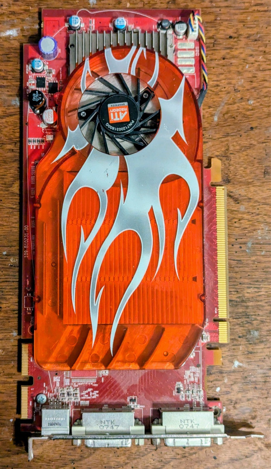 ATi Radeon HD 2600 XT 256MB Dual DVI PCI-Express 1.0 Graphics Card Dell WX092