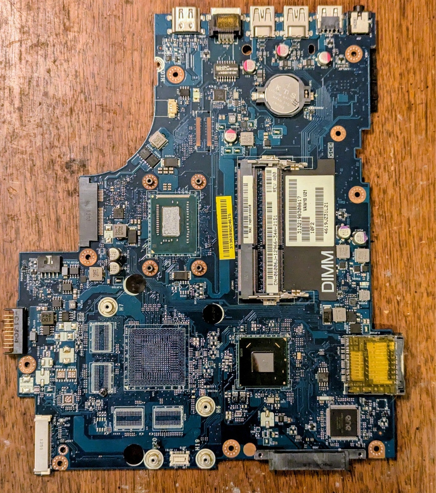 03H0VW CN-03H0VW For Dell Inspiron 3521 5521 Laptop Motherboard LA-9104P 2127U