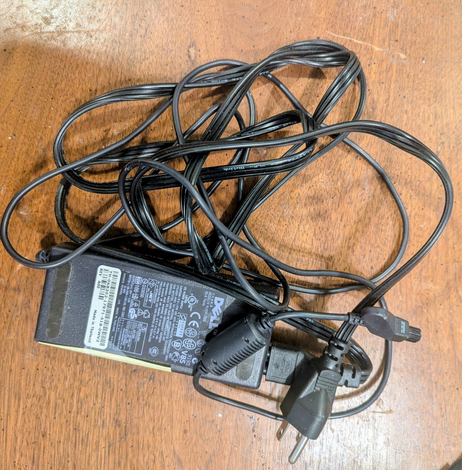 Dell Laptop Charger AA20031 PA-6 Family P/N 9364U 70 Watts