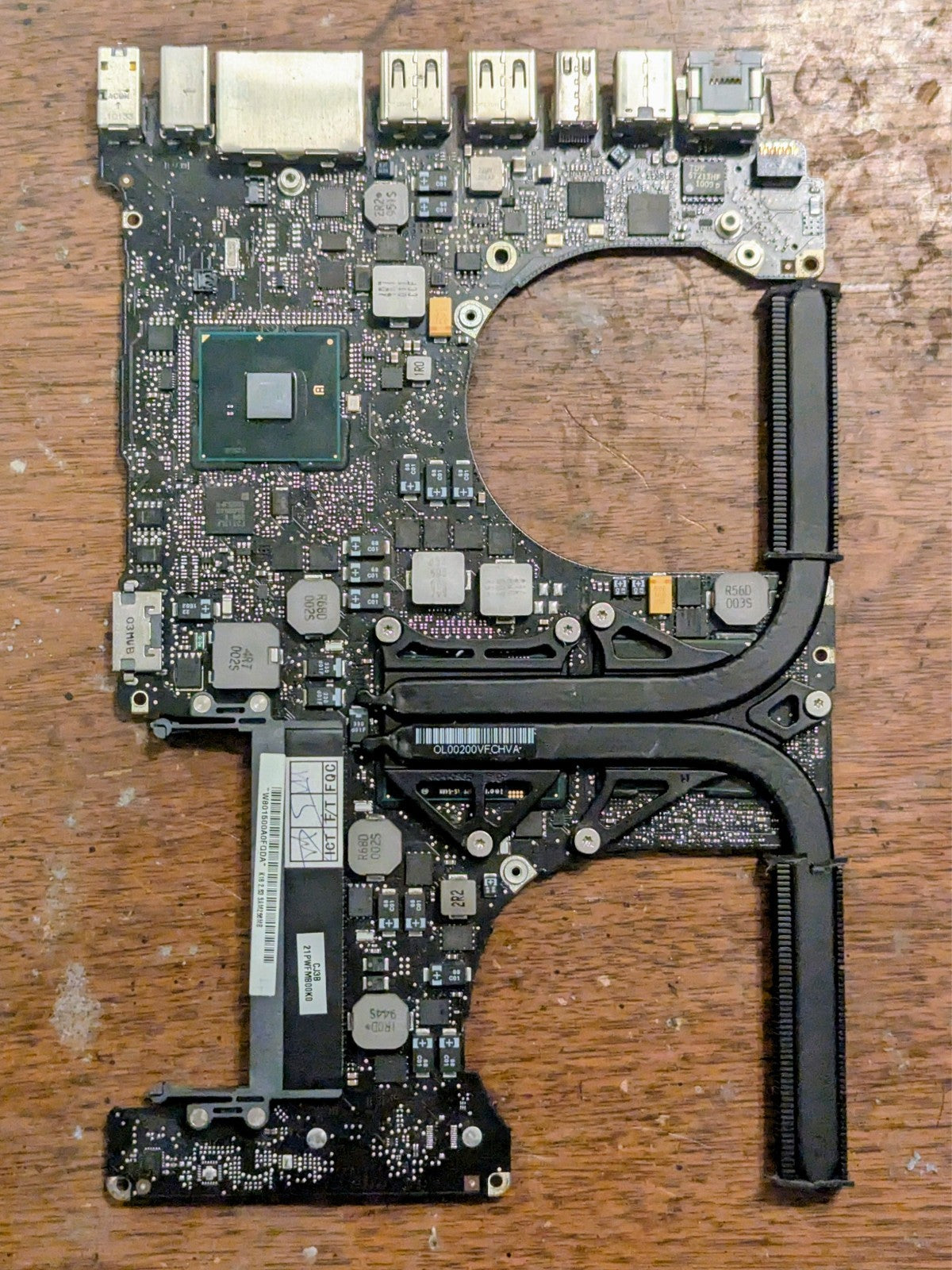 Apple Macbook Pro 15" A1286 2010 Motherboard 21PWFMB00R0 21PWFMB00J0